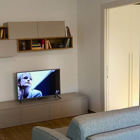 Bilocale A Rho In Classe A Con Garage 外观 照片
